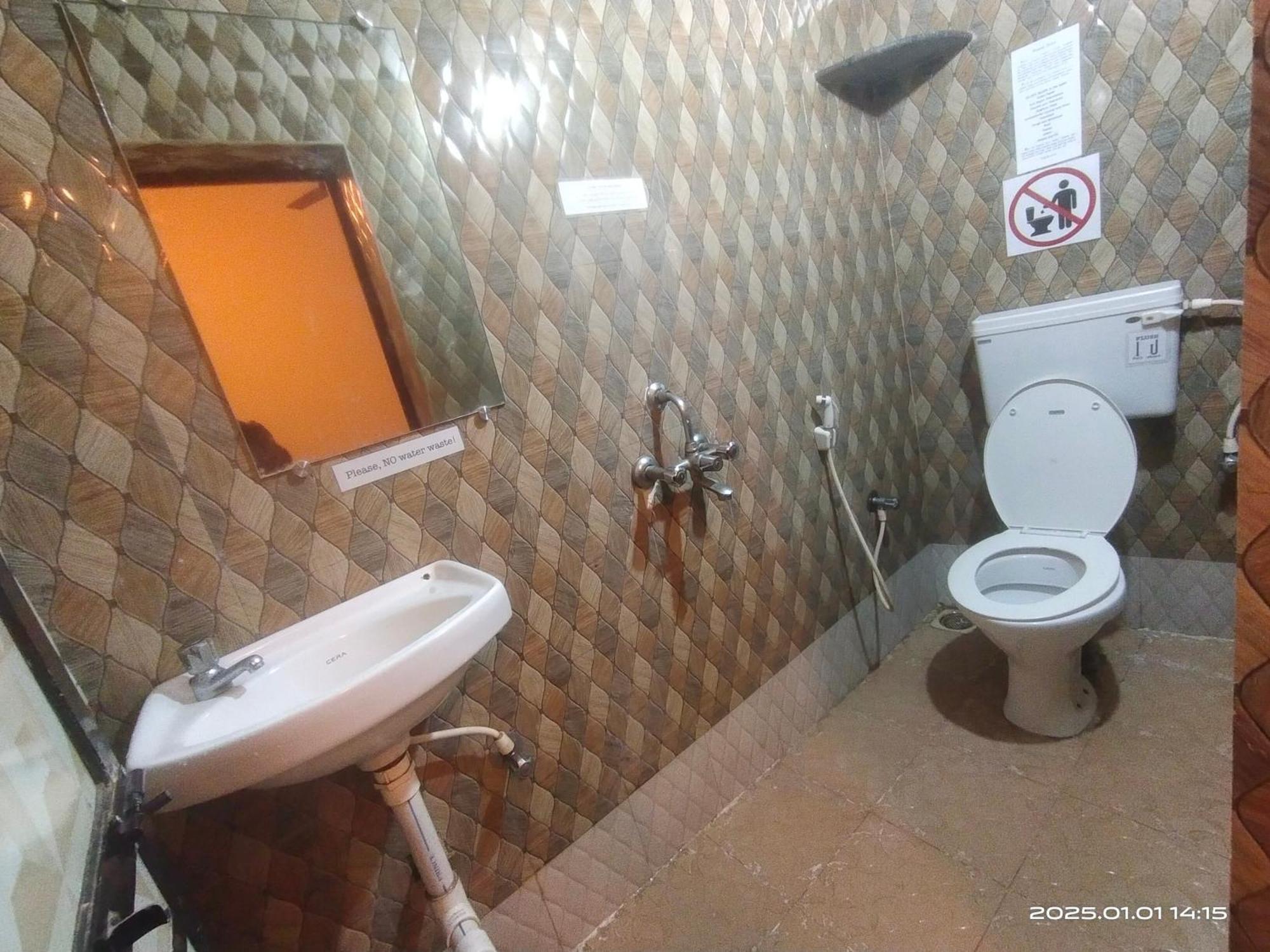 No Name Guesthouse Arambol Exterior foto